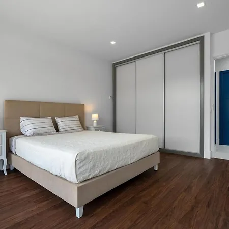 Serenity - Between Golf And The Sea * فوز دو أريلهو